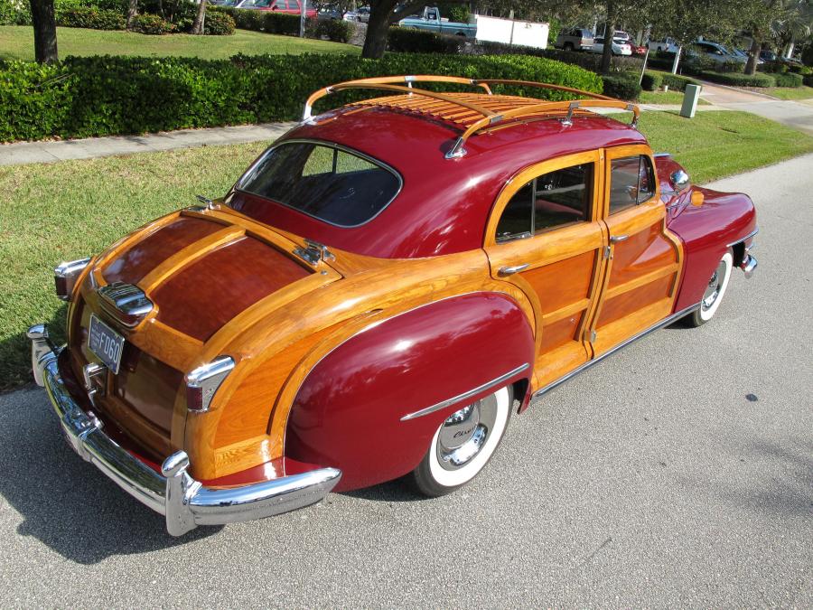  Chrysler Town & Country Windsor Sedan 1947 года  (фото 2 из 25)